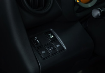 Подержанный автомобиль Toyota RAV4 2012 года (15 фото)