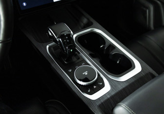 Подержанный автомобиль Jaecoo J7 2023 года (19 фото)