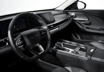 Подержанный автомобиль Chery Arrizo 8 2024 года (9 фото)
