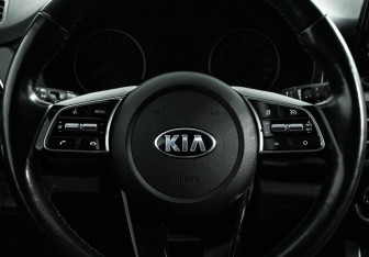 Подержанный автомобиль Kia Seltos 2020 года (22 фото)