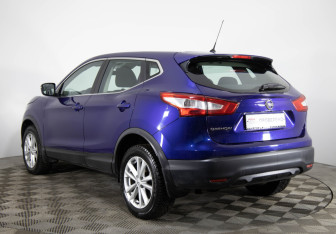 Подержанный автомобиль Nissan Qashqai 2016 года (7 фото)