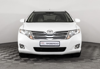 Подержанный автомобиль Toyota Venza 2011 года (2 фото)