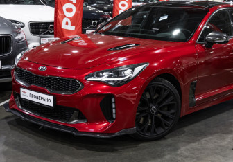 Подержанный автомобиль Kia Stinger 2018 года (2 фото)