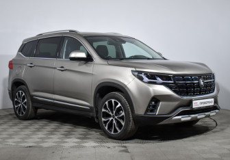 Подержанный автомобиль Forthing T5 2024 года (3 фото)