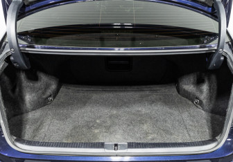 Подержанный автомобиль Lexus ES 2016 года (24 фото)