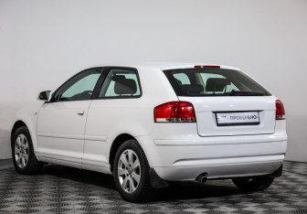 Подержанный автомобиль Audi A3 Hatchback 2008 года (7 фото)