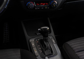 Подержанный автомобиль Kia Cerato Sedan 2015 года (12 фото)