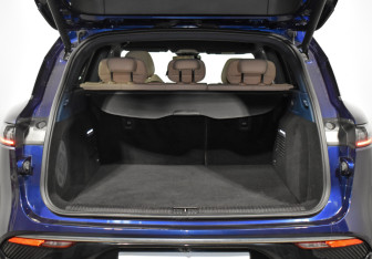 Подержанный автомобиль Voyah Free 2023 года (23 фото)