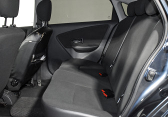 Подержанный автомобиль Nissan Almera Sedan 2013 года (11 фото)