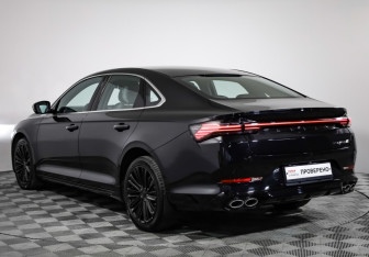 Подержанный автомобиль Geely Preface 2024 года (7 фото)