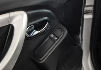 Подержанный автомобиль Nissan Terrano 2019 года (19 фото)