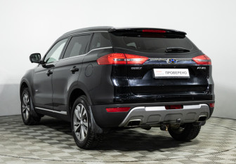 Подержанный автомобиль Geely Atlas 2019 года (7 фото)