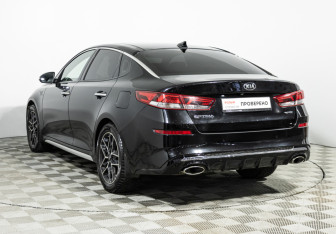 Подержанный автомобиль Kia Optima Sedan 2019 года (7 фото)