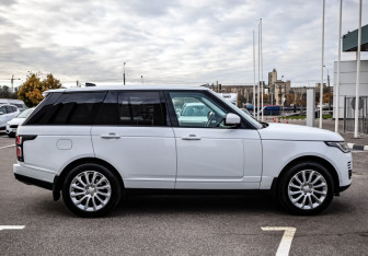 Подержанный автомобиль Land Rover Range Rover 2018 года (5 фото)