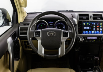 Подержанный автомобиль Toyota Land Cruiser Prado 2016 года (13 фото)