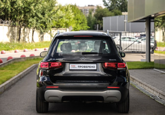 Подержанный автомобиль Mercedes-Benz GLB 2020 года (7 фото)