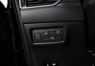 Подержанный автомобиль Mazda CX-5 2017 года (19 фото)