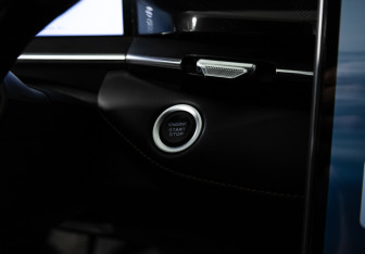 Подержанный автомобиль Geely Preface 2024 года (22 фото)