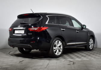 Подержанный автомобиль Infiniti QX60 2014 года (5 фото)