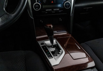 Подержанный автомобиль Toyota Camry Sedan 2013 года (13 фото)