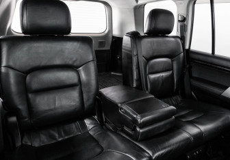 Подержанный автомобиль Toyota Land Cruiser Suv 2014 года (23 фото)