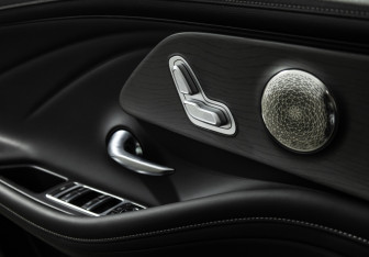 Подержанный автомобиль Chery Arrizo 8 2024 года (25 фото)