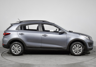 Подержанный автомобиль Kia Rio Hatchback 2020 года (4 фото)