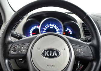 Подержанный автомобиль Kia Soul 2013 года (17 фото)