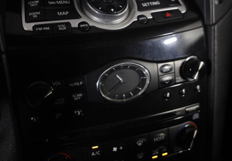 Подержанный автомобиль Infiniti FX 2008 года (16 фото)