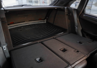 Подержанный автомобиль Porsche Macan 2014 года (37 фото)