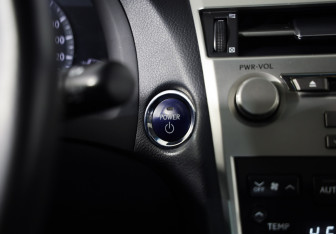 Подержанный автомобиль Lexus RX 2011 года (19 фото)