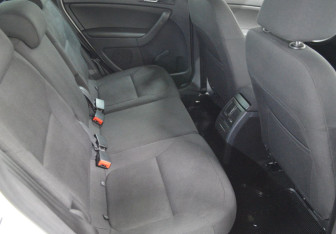 Подержанный автомобиль Skoda Yeti 2014 года (13 фото)