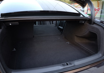 Подержанный автомобиль Audi A5 Coupe 2013 года (27 фото)