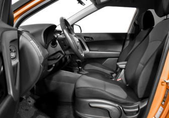 Подержанный автомобиль Hyundai Creta 2018 года (10 фото)