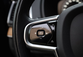 Подержанный автомобиль Volvo XC90 2019 года (12 фото)