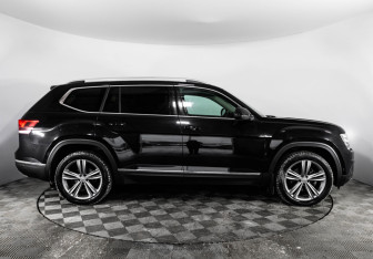Подержанный автомобиль Volkswagen Teramont 2019 года (4 фото)