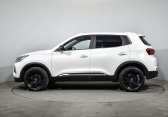 Подержанный автомобиль Chery Tiggo 4 Pro 2023 года (8 фото)