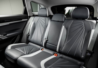 Новый Geely Atlas 2026 (11 фото)