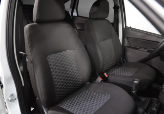 Подержанный автомобиль LADA (ВАЗ) Granta Liftback 2023 года (17 фото)