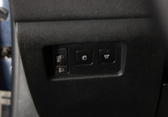 Подержанный автомобиль Citroen C4 Hatchback 2011 года (17 фото)