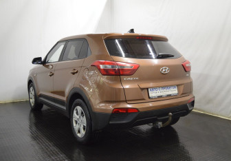 Подержанный автомобиль Hyundai Creta 2017 года (7 фото)