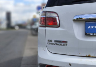 Подержанный автомобиль Chevrolet TrailBlazer 2012 года (9 фото)