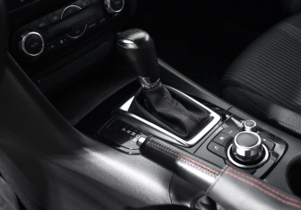 Подержанный автомобиль Mazda 3 Sedan 2014 года (11 фото)