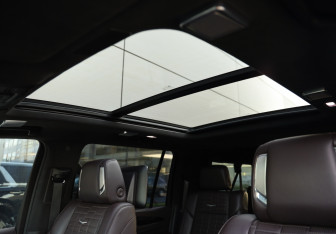 Подержанный автомобиль Cadillac Escalade Suv 2021 года (32 фото)