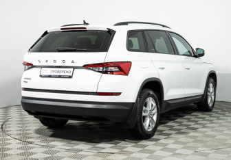 Подержанный автомобиль Skoda Kodiaq 2021 года (5 фото)