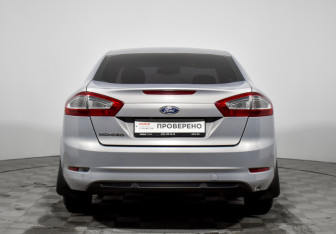 Подержанный автомобиль Ford Mondeo Sedan 2010 года (6 фото)