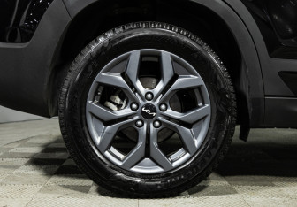 Подержанный автомобиль Kia Seltos 2024 года (21 фото)