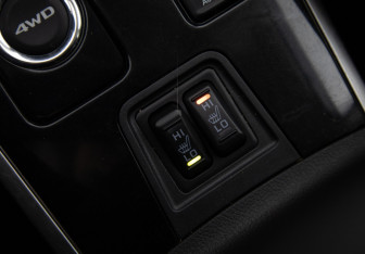 Подержанный автомобиль Mitsubishi Outlander 2019 года (20 фото)