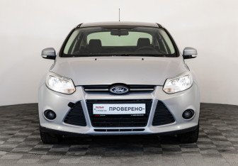 Подержанный автомобиль Ford Focus Sedan 2012 года (2 фото)
