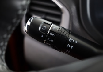 Подержанный автомобиль Chery Tiggo 4 2022 года (15 фото)